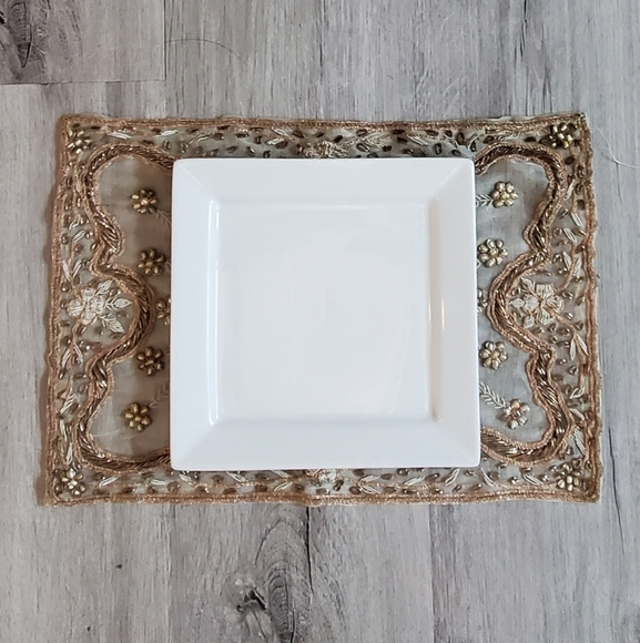 Vintage Gold Threaded Pearl Beaded Hand Sewn Table Centerpiece Tabletop Doiley - Picture 9 of 12